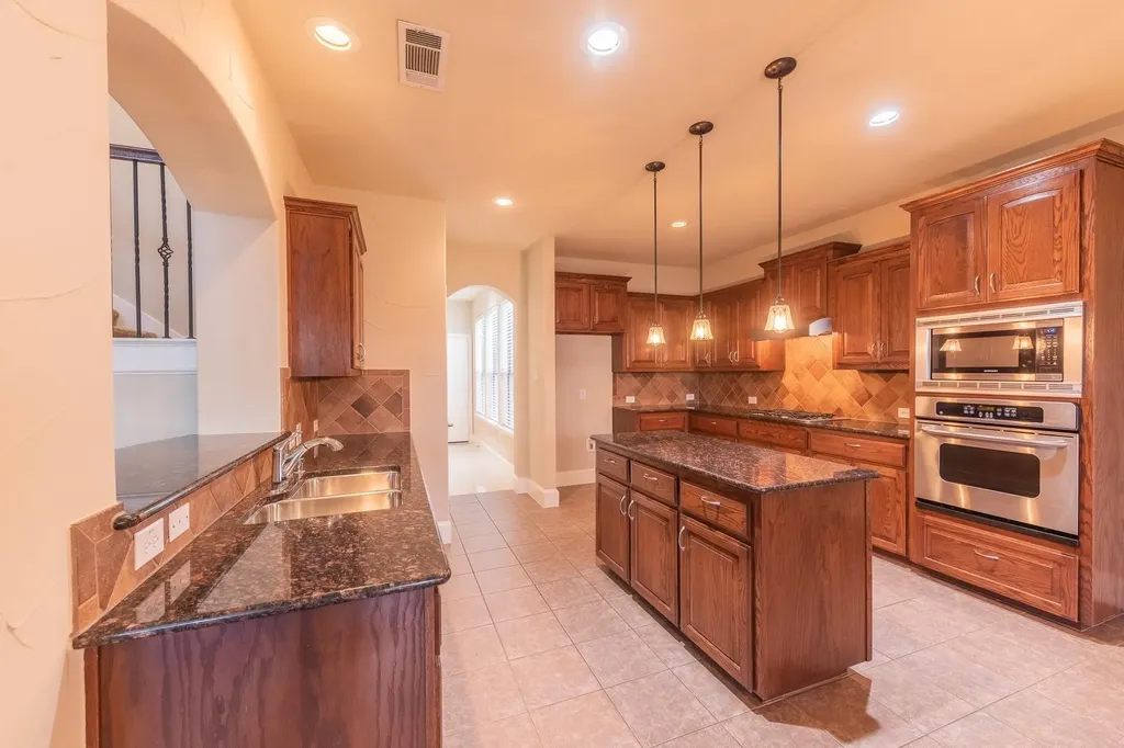 3517 Summerfield Drive Plano TX 75074