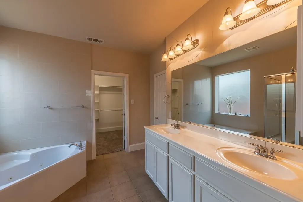 3517 Summerfield Drive Plano TX 75074