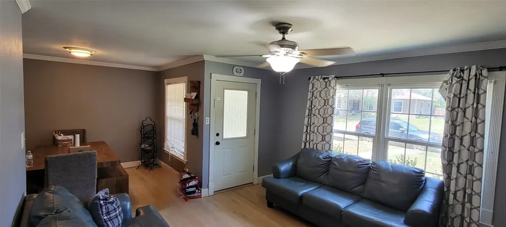 6840 Van Natta Lane Fort Worth TX 76112