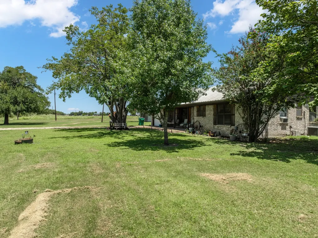 188 County Road 345 Rosebud TX 76570