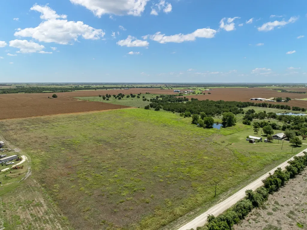 188 County Road 345 Rosebud TX 76570