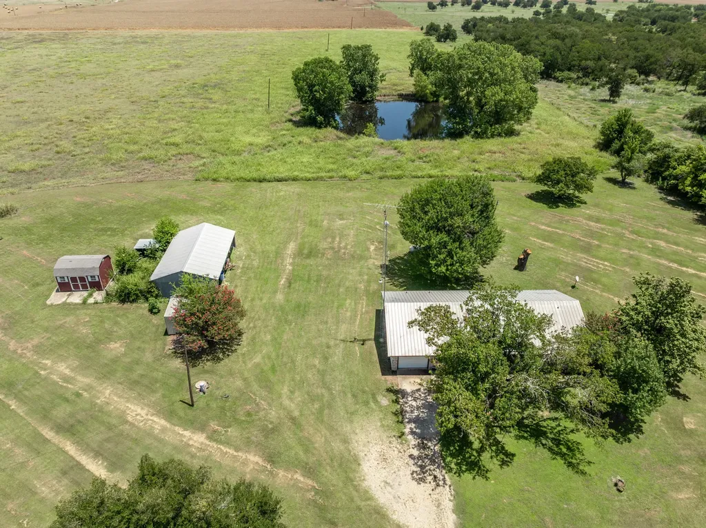 188 County Road 345 Rosebud TX 76570