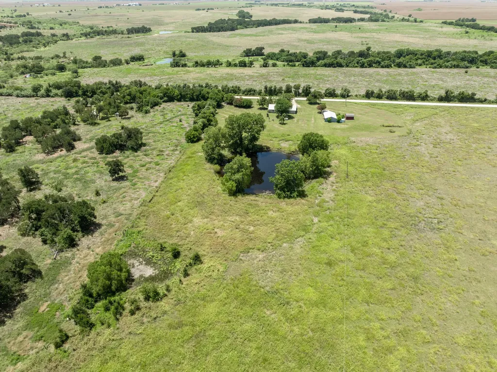 188 County Road 345 Rosebud TX 76570