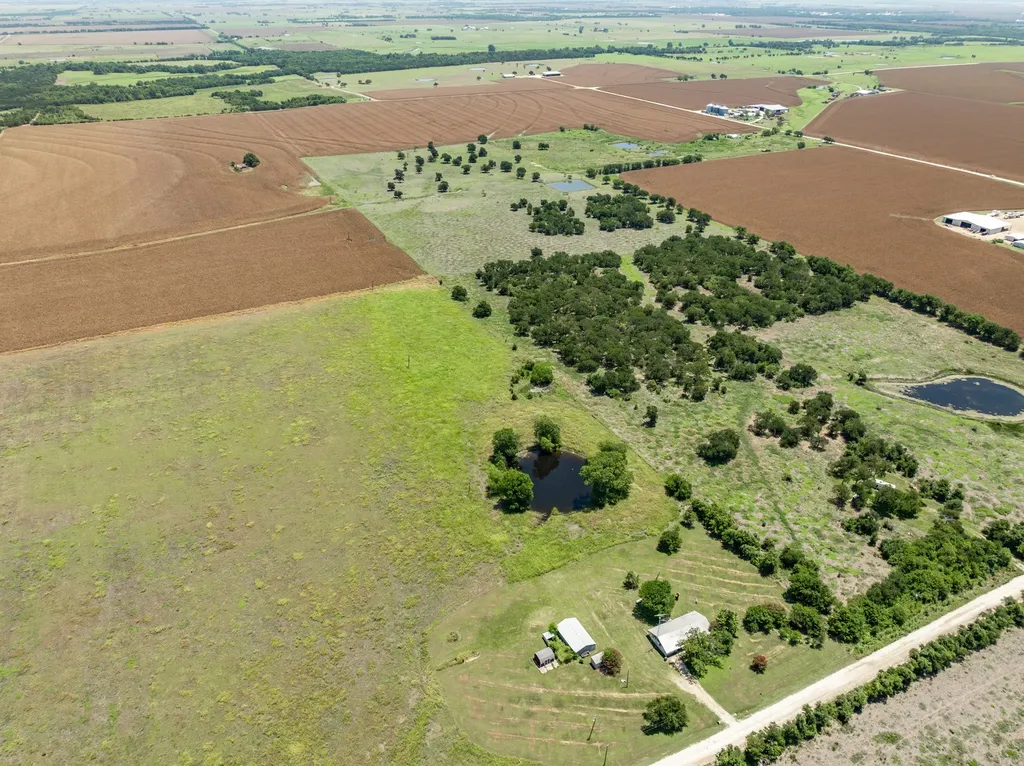 188 County Road 345 Rosebud TX 76570