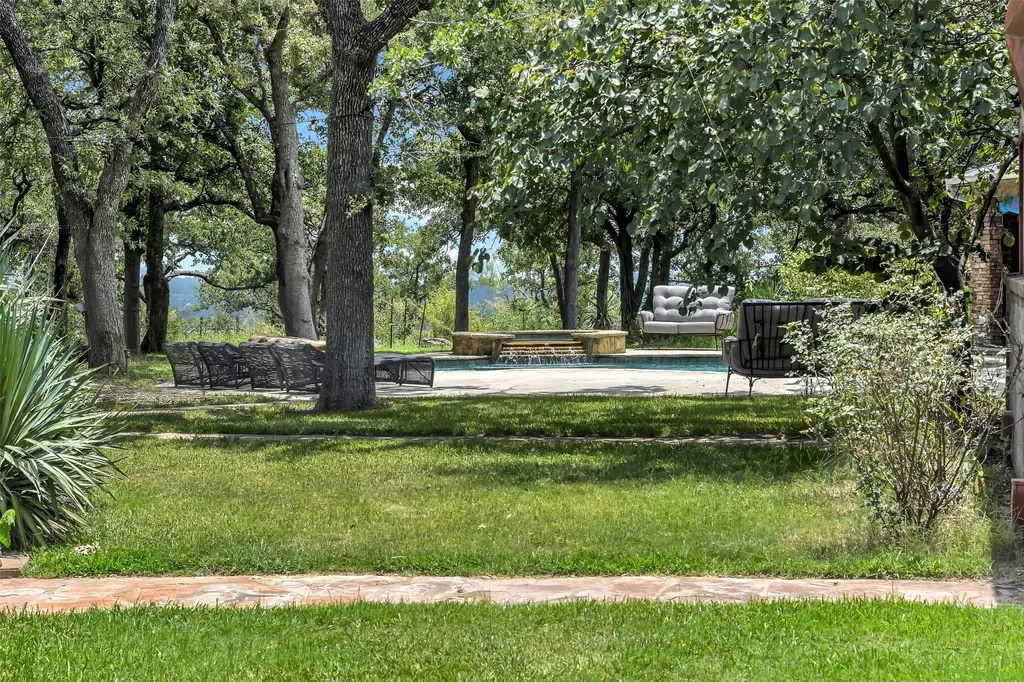 3911 N Highway 281 Mineral Wells TX 76067