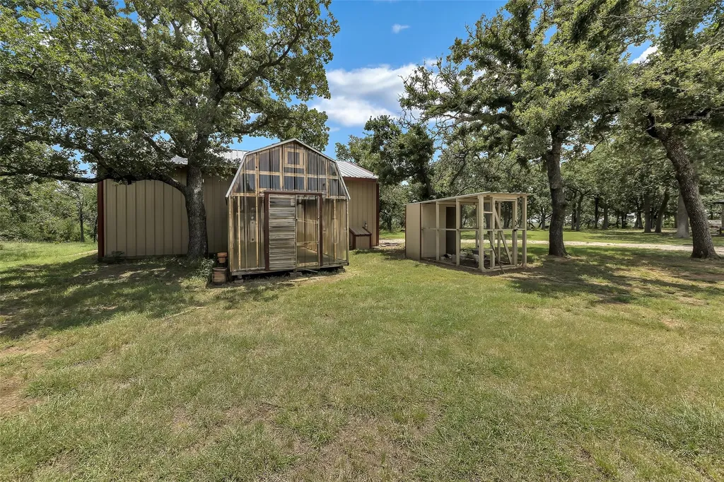 3911 N Highway 281 Mineral Wells TX 76067