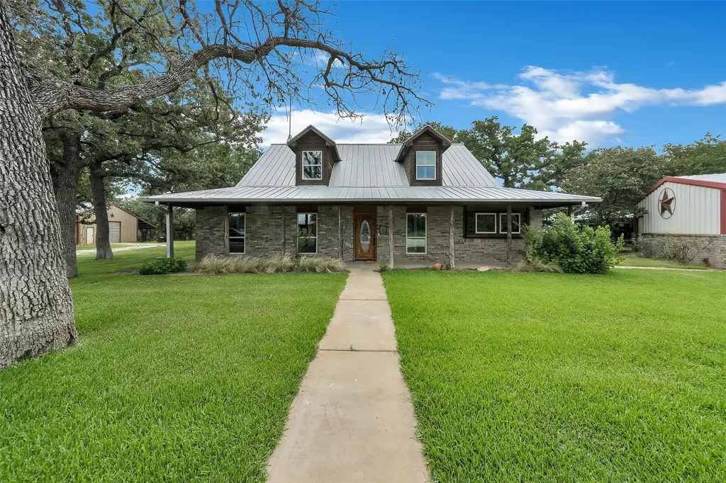 3911 N Highway 281 Mineral Wells TX 76067