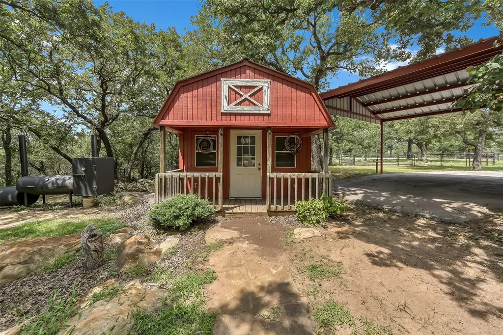 3911 N Highway 281 Mineral Wells TX 76067