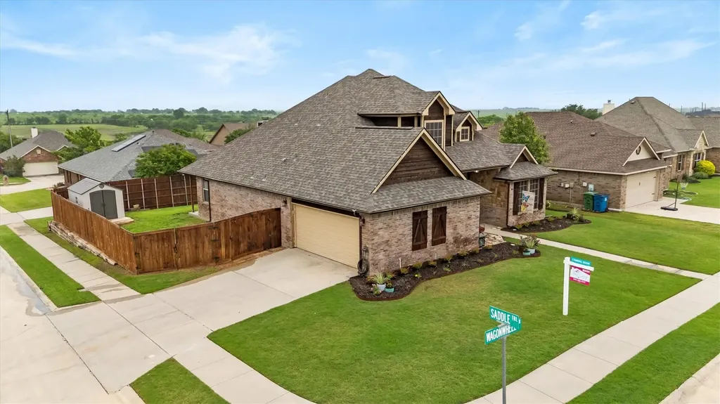 4023 Wagon Wheel Drive Sanger TX 76266