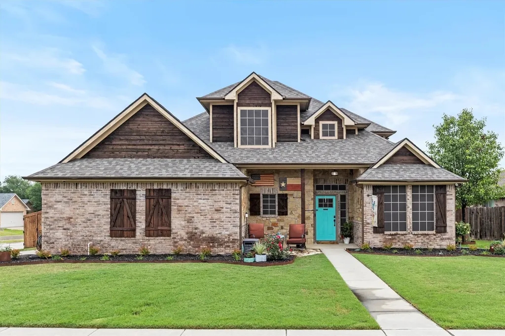 4023 Wagon Wheel Drive Sanger TX 76266
