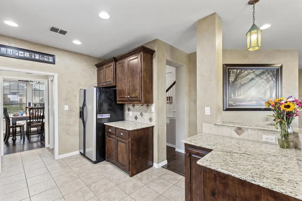4023 Wagon Wheel Drive Sanger TX 76266