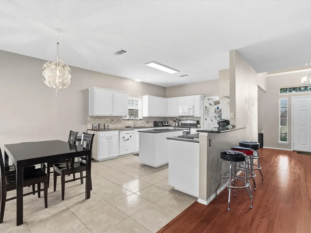 508 Road Runner Drive Arlington TX 76002