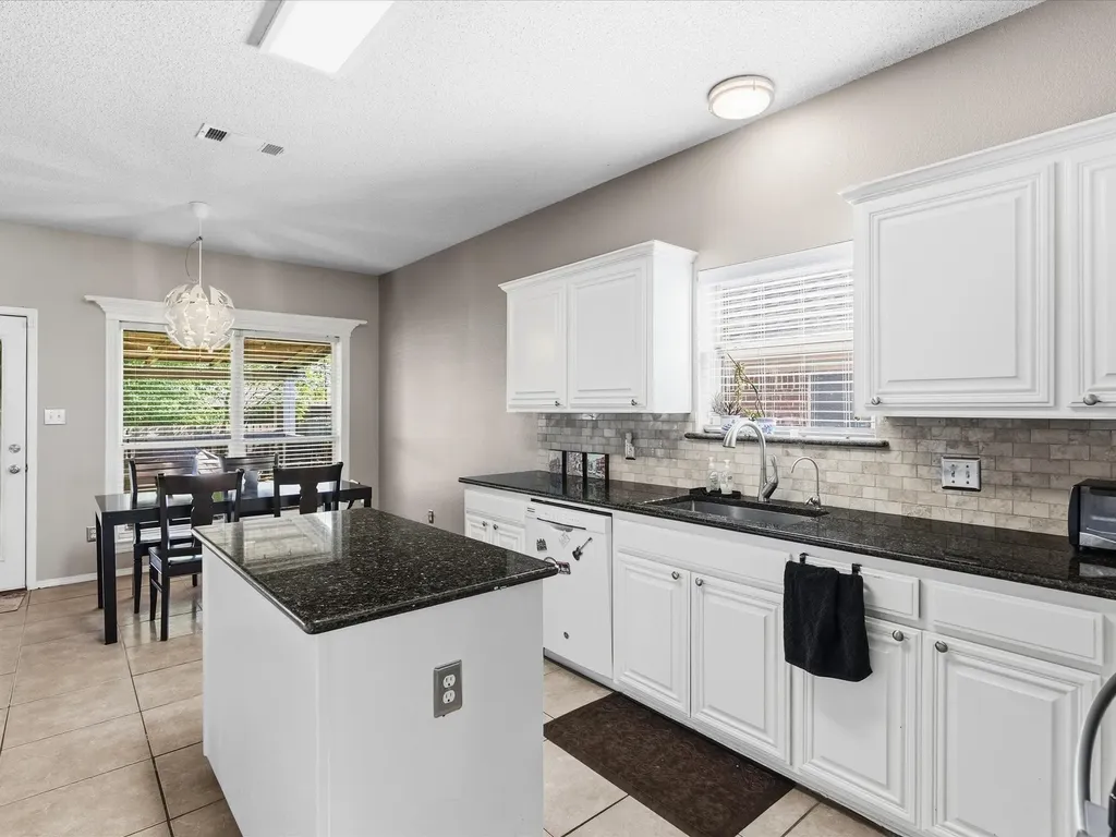 508 Road Runner Drive Arlington TX 76002