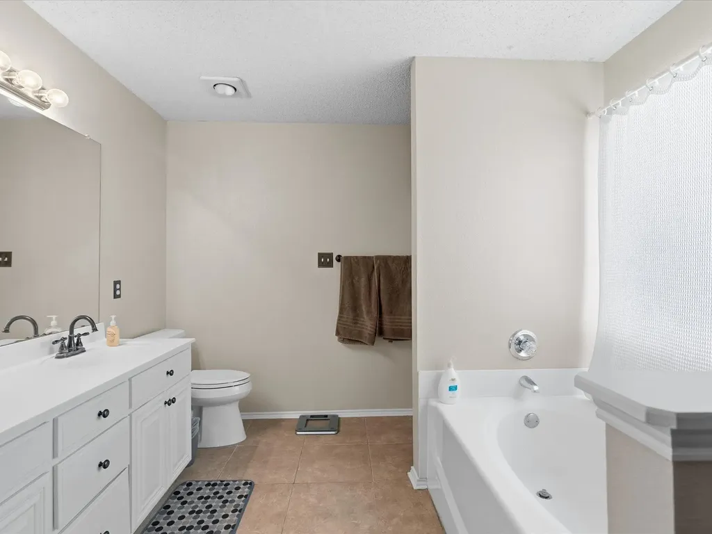 508 Road Runner Drive Arlington TX 76002
