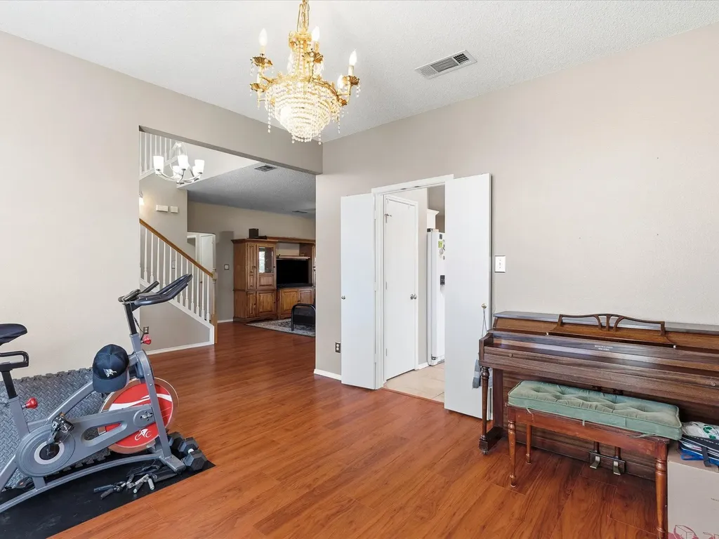 508 Road Runner Drive Arlington TX 76002