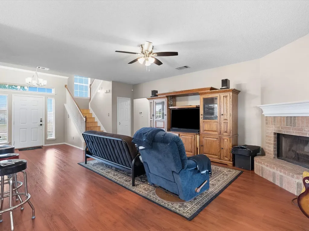 508 Road Runner Drive Arlington TX 76002