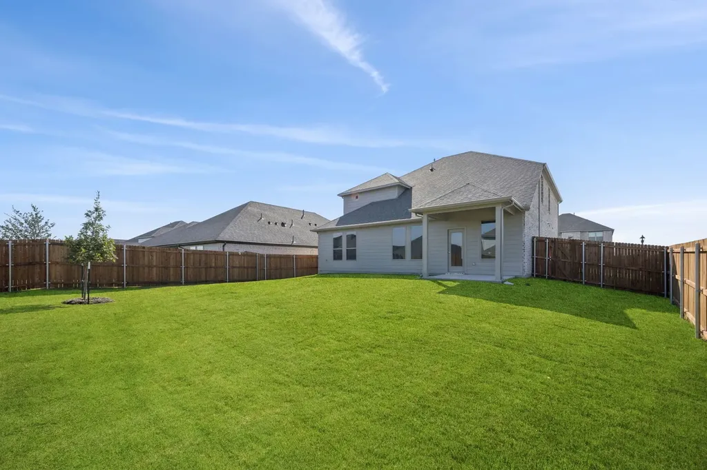 200 Fairlawn Drive Mckinney TX 75071