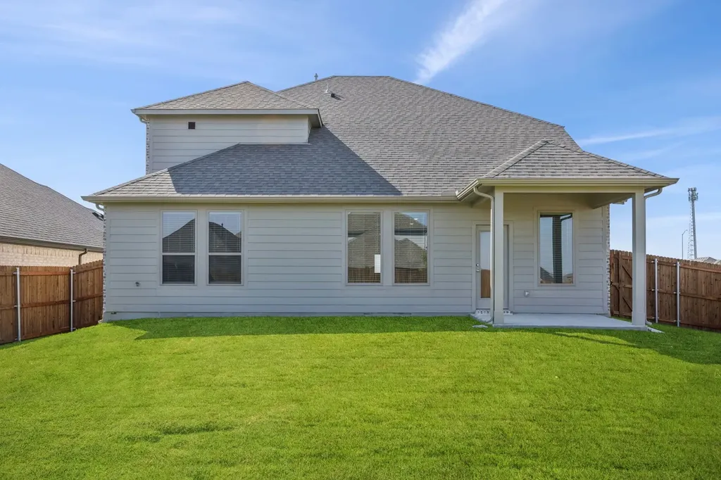 200 Fairlawn Drive Mckinney TX 75071