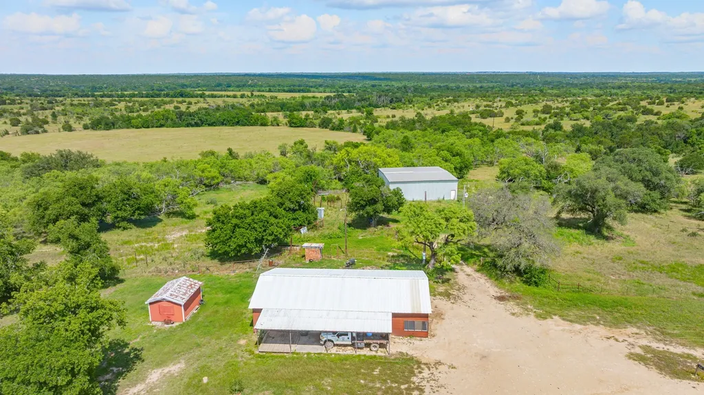 2401 County Road 382 Carlton TX 76436