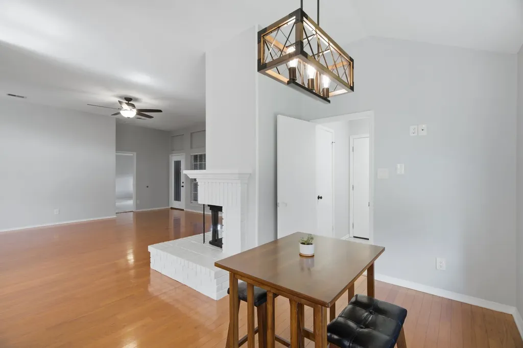 2074 Briarcliff Road Lewisville TX 75067