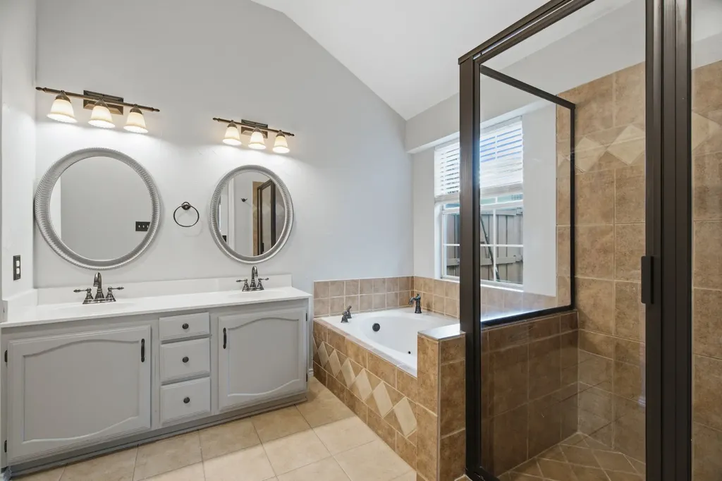 2074 Briarcliff Road Lewisville TX 75067