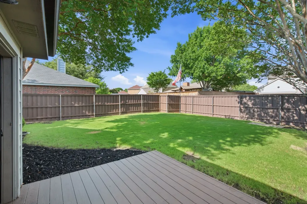 2074 Briarcliff Road Lewisville TX 75067