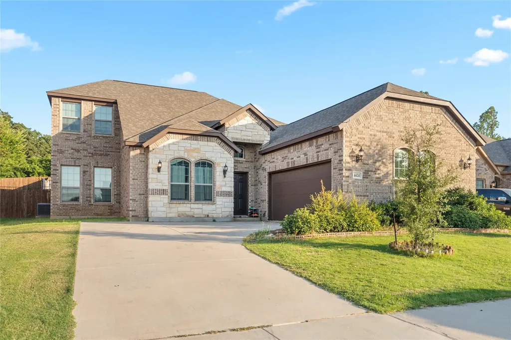 4424 Terraview Drive Arlington TX 76001