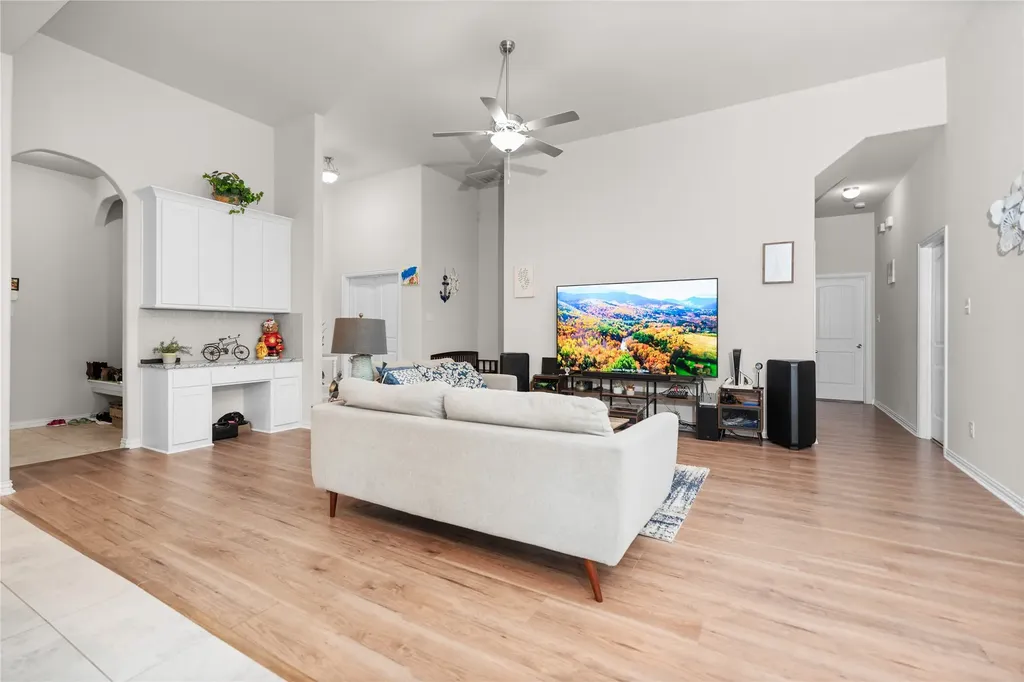 4424 Terraview Drive Arlington TX 76001