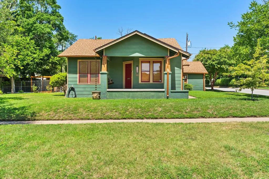 1120 N 1st Street Temple TX 76501