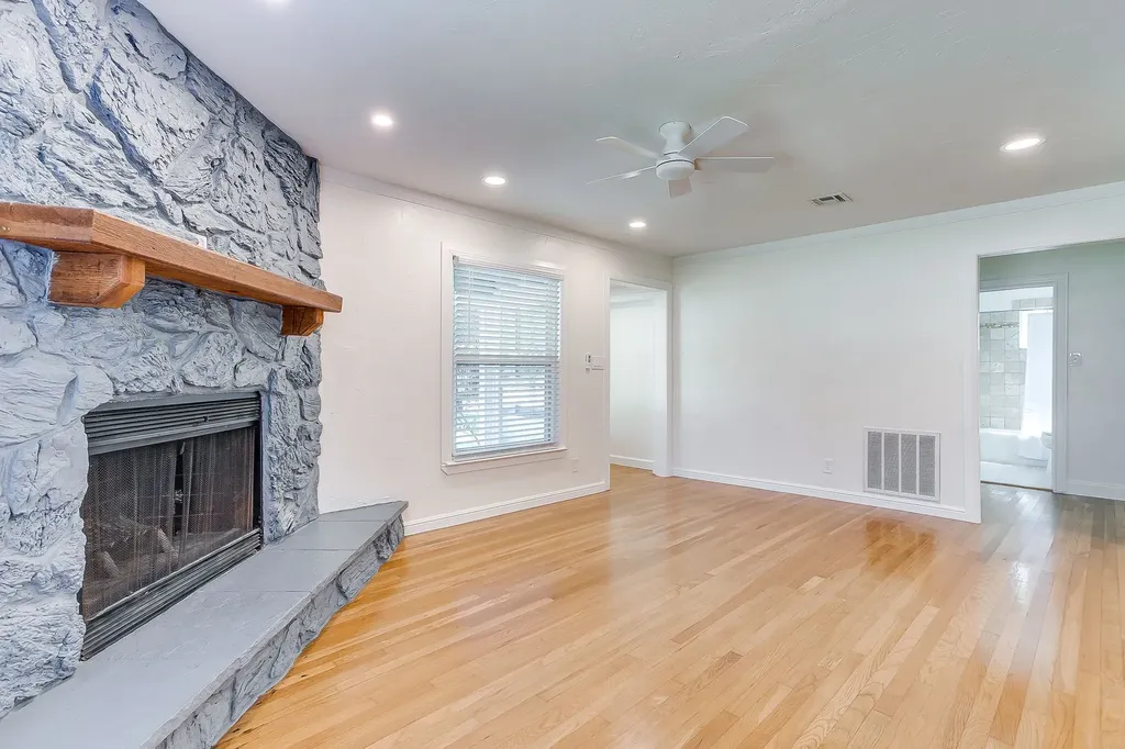 4237 Geddes Avenue Fort Worth TX 76107