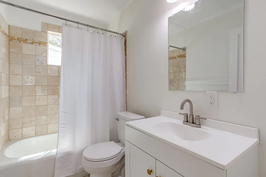 4237 Geddes Avenue Fort Worth TX 76107
