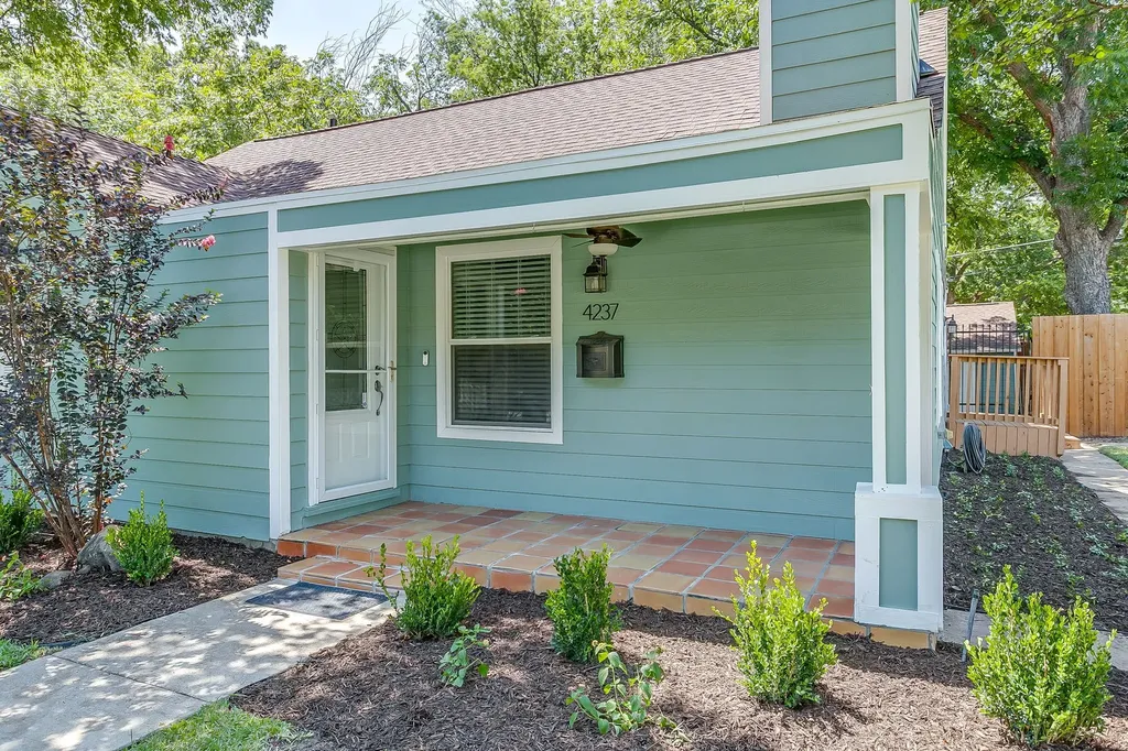 4237 Geddes Avenue Fort Worth TX 76107