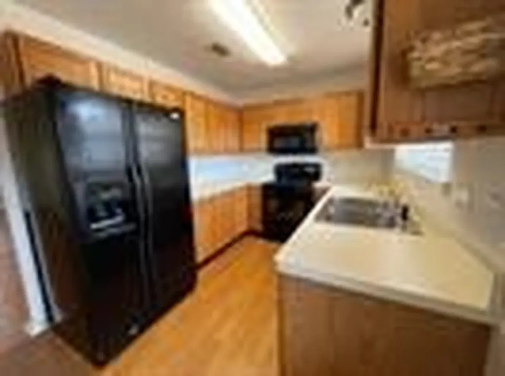 27 E Mountain Creek Court Grand Prairie TX 75052