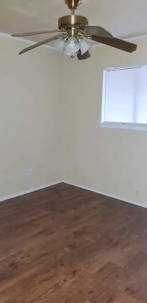105 E Tyler Street Ennis TX 75119