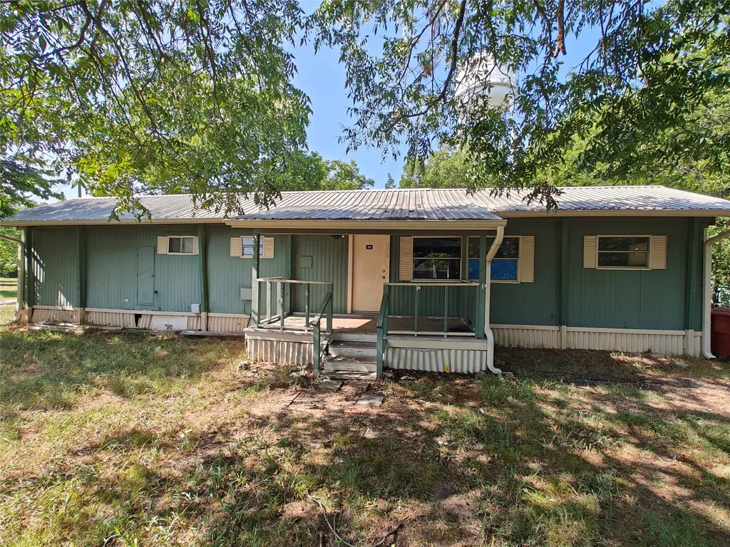 309 W Sherman Street Bells TX 75414