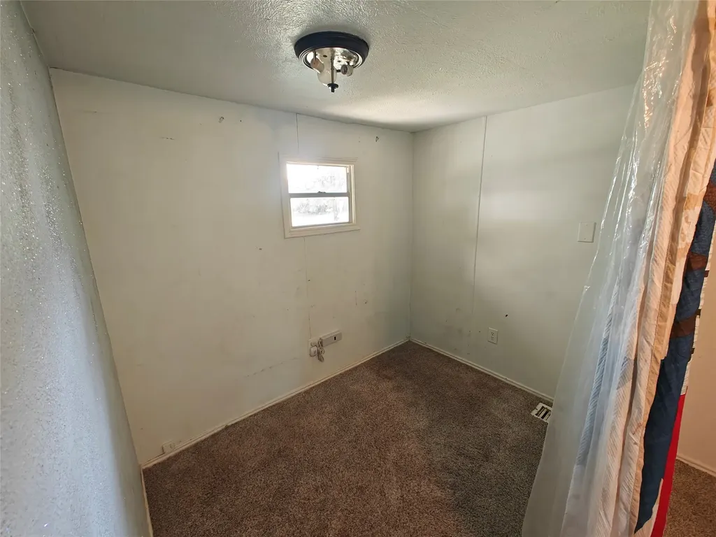 309 W Sherman Street Bells TX 75414