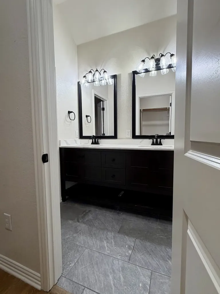 1001 Roberts Bend Granbury TX 76048