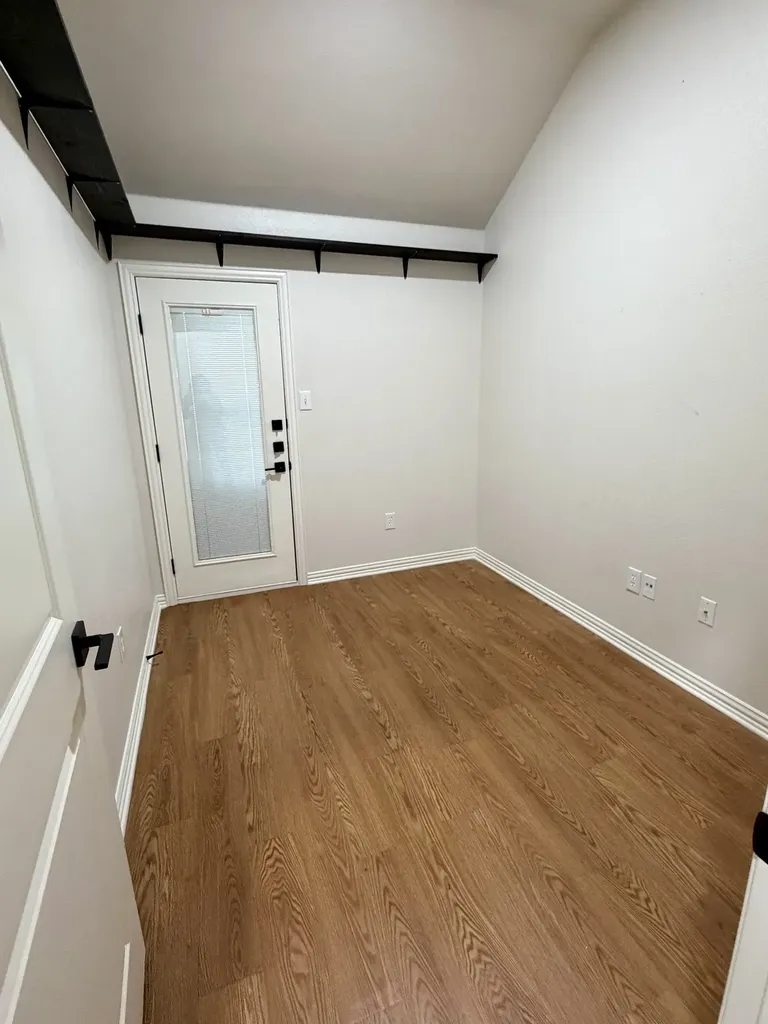 1001 Roberts Bend Granbury TX 76048
