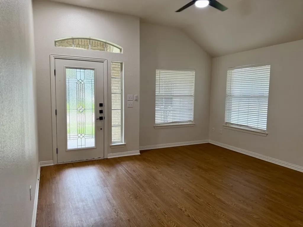 1001 Roberts Bend Granbury TX 76048