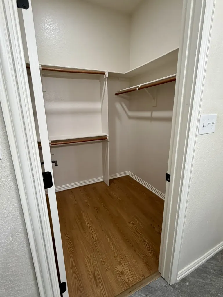 1001 Roberts Bend Granbury TX 76048