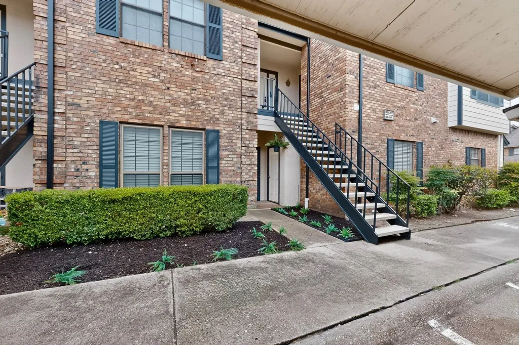 2835 Keller Springs Road Carrollton TX 75006