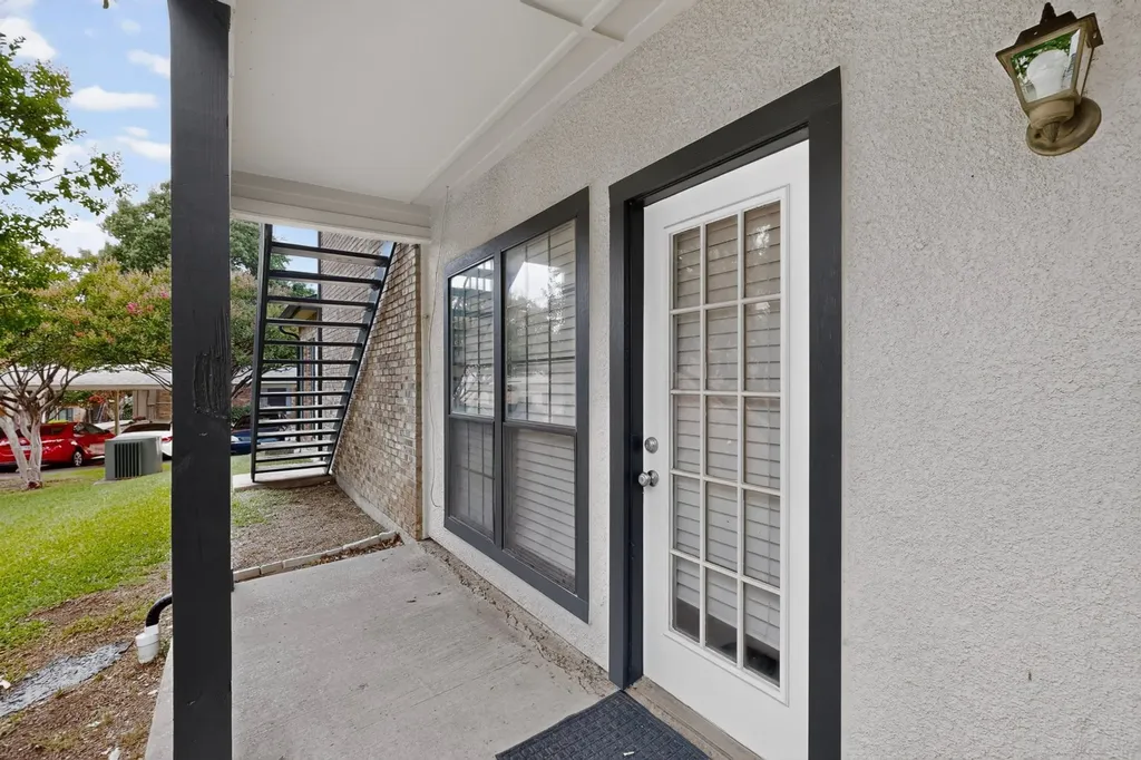 2835 Keller Springs Road Carrollton TX 75006