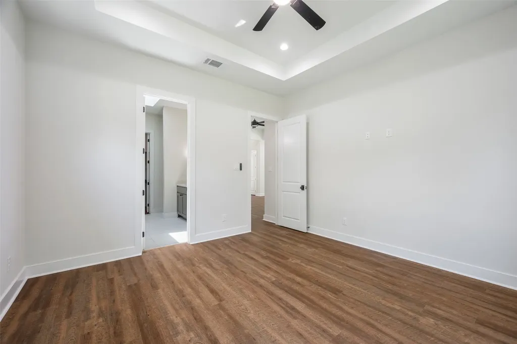 3711 Metropolitan Avenue Dallas TX 75210