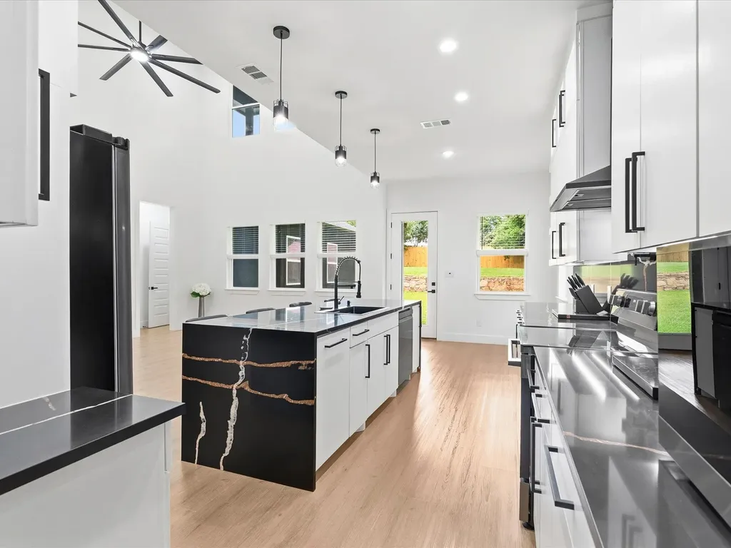 2311 Fatima Avenue Dallas TX 75241