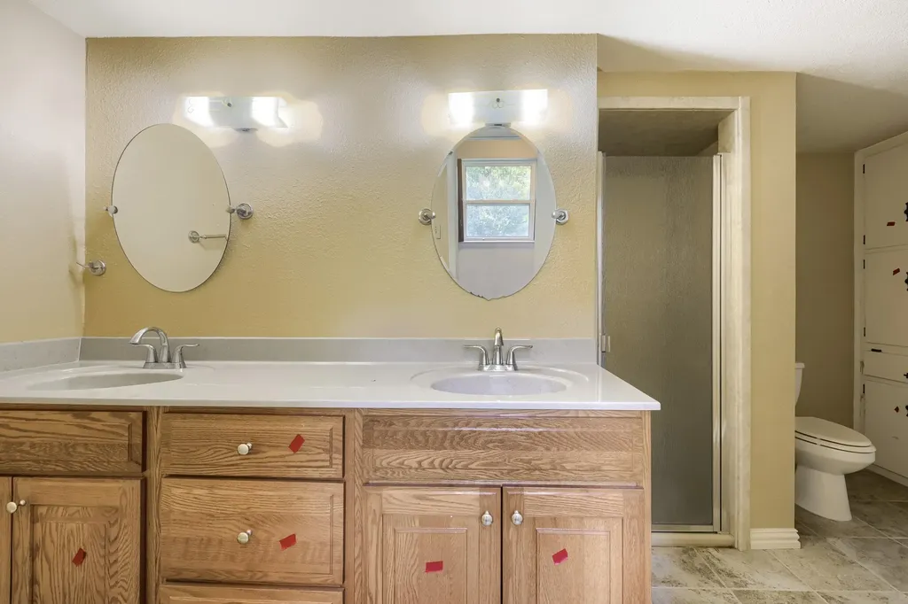 3912 Plantation Drive Benbrook TX 76116