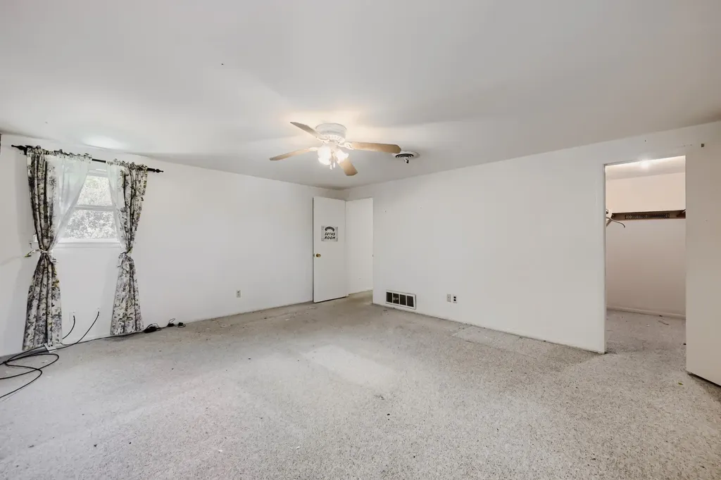 3912 Plantation Drive Benbrook TX 76116