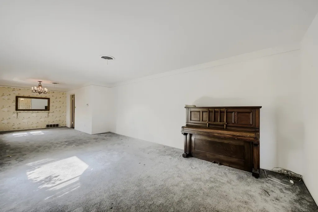 3912 Plantation Drive Benbrook TX 76116