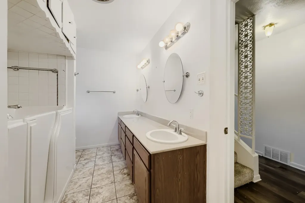 3912 Plantation Drive Benbrook TX 76116