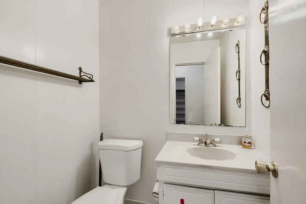 3912 Plantation Drive Benbrook TX 76116