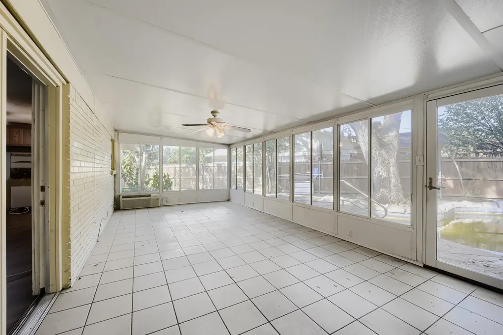 3912 Plantation Drive Benbrook TX 76116
